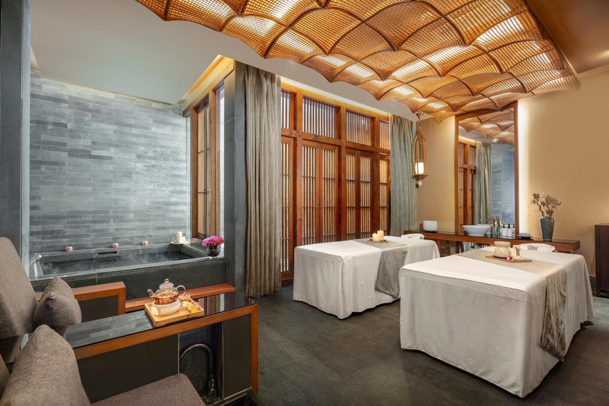 Intercontinental Lijiang Ancient Town Resort By Ihg ภายนอก รูปภาพ