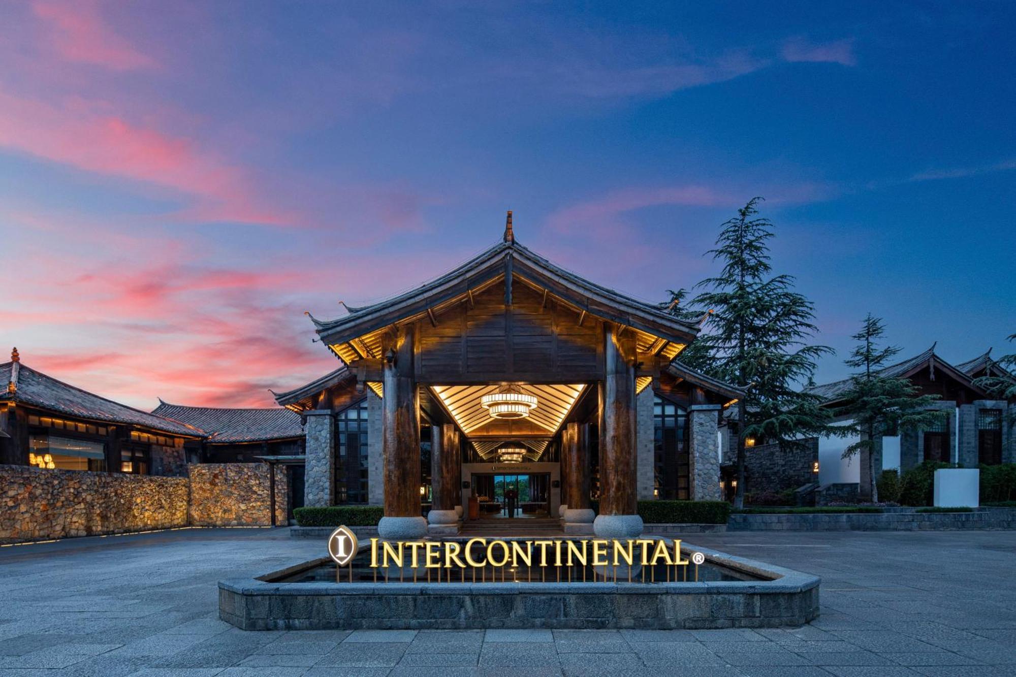 Intercontinental Lijiang Ancient Town Resort By Ihg ภายนอก รูปภาพ