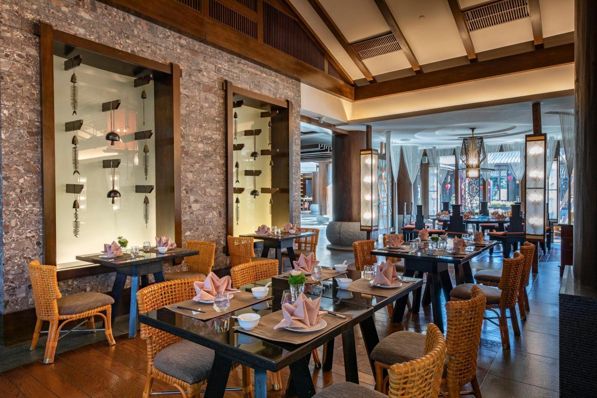 Intercontinental Lijiang Ancient Town Resort By Ihg ภายนอก รูปภาพ