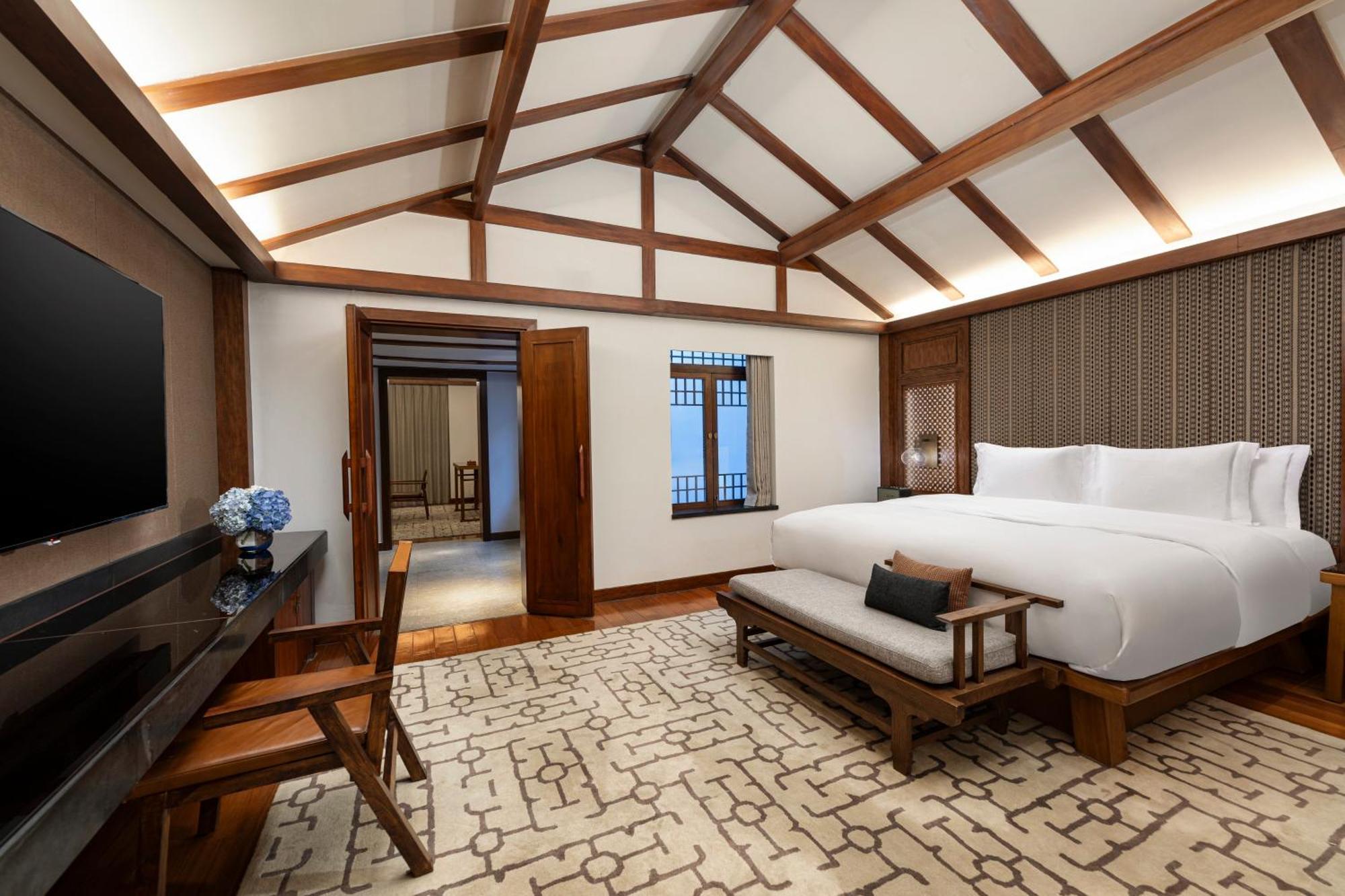 Intercontinental Lijiang Ancient Town Resort By Ihg ภายนอก รูปภาพ